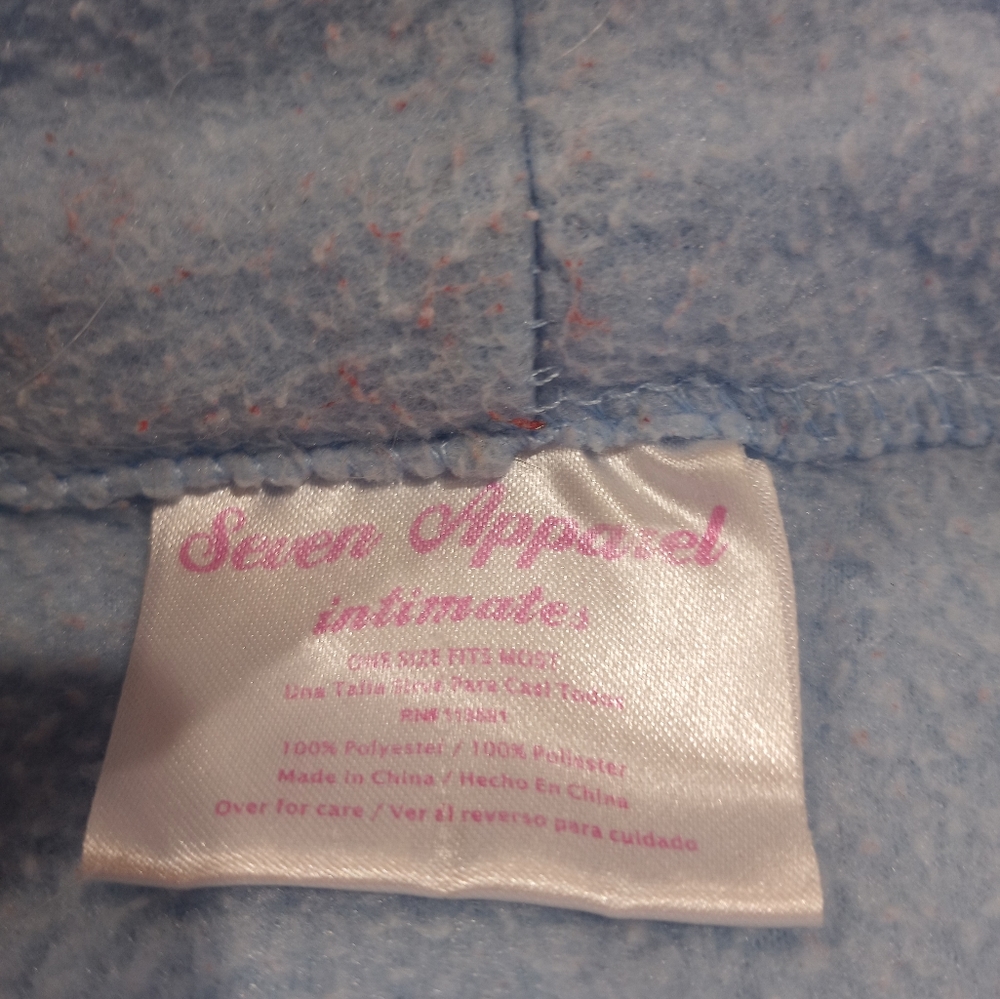 Ladies Bath Robe - Picture 12 of 12